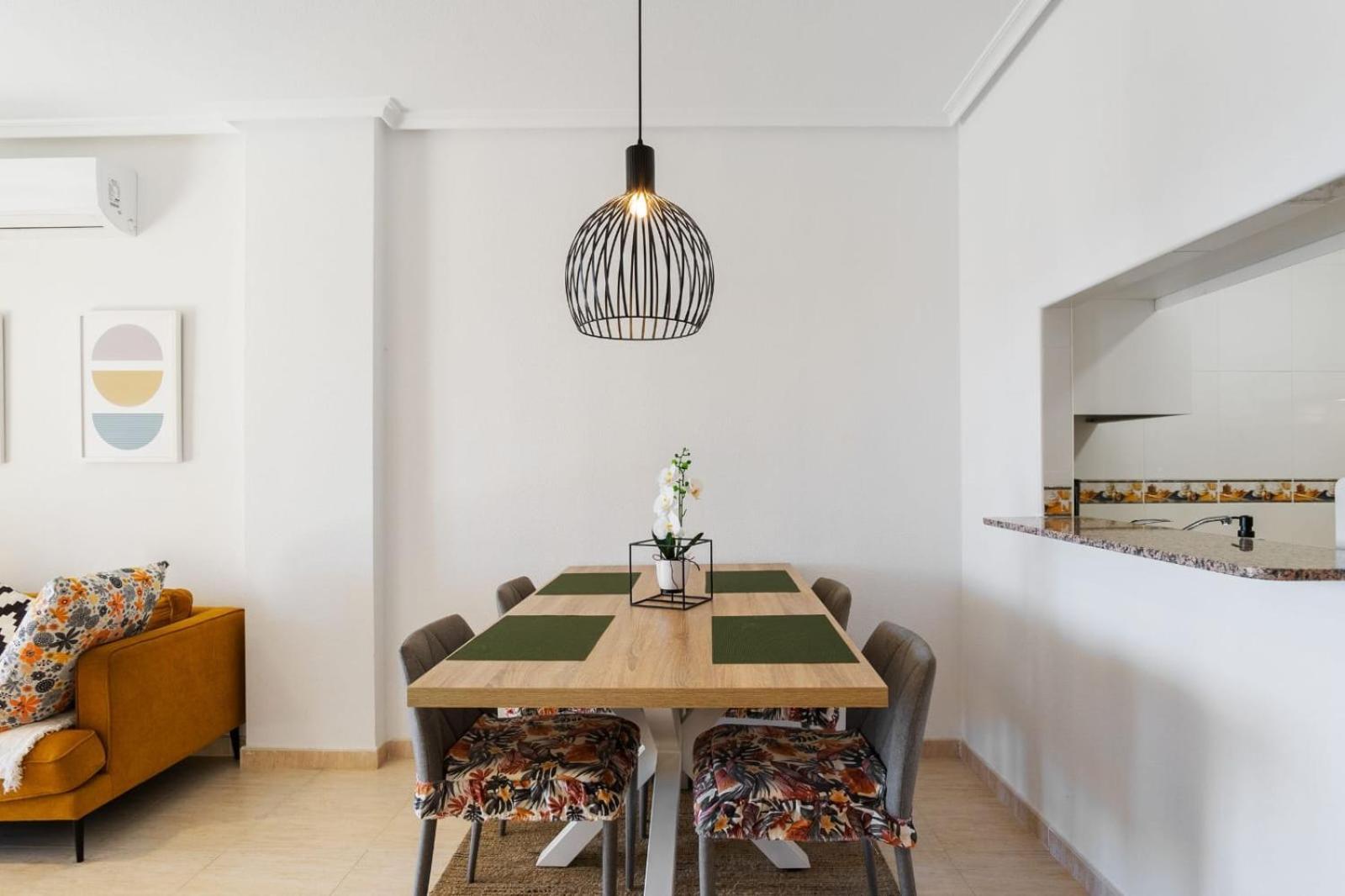 Nice Modern 2 Bed Apartment In Torrievieja 托雷维耶哈 外观 照片